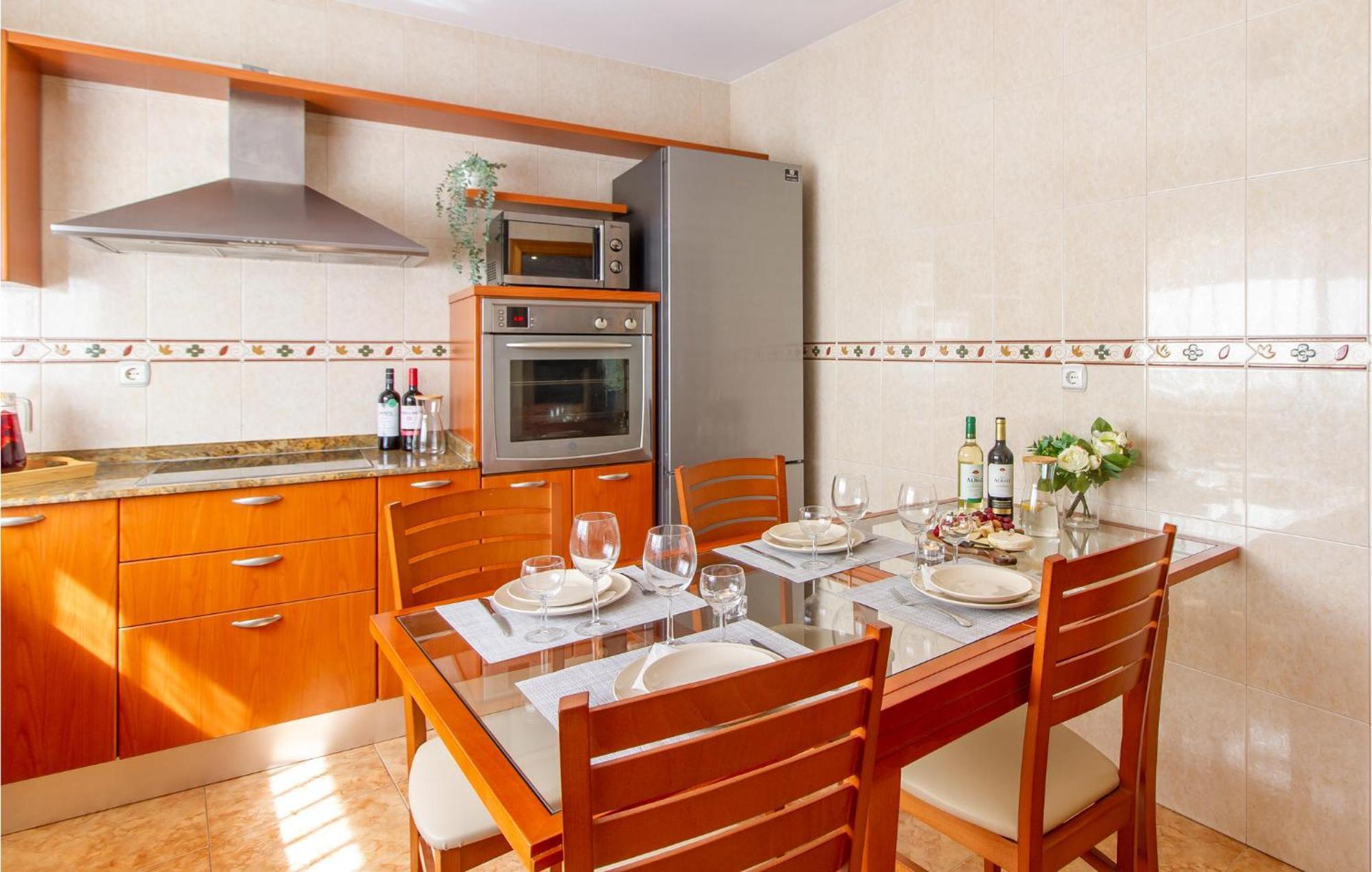 Cozy Apartment In Aguilas With Kitchen Екстер'єр фото